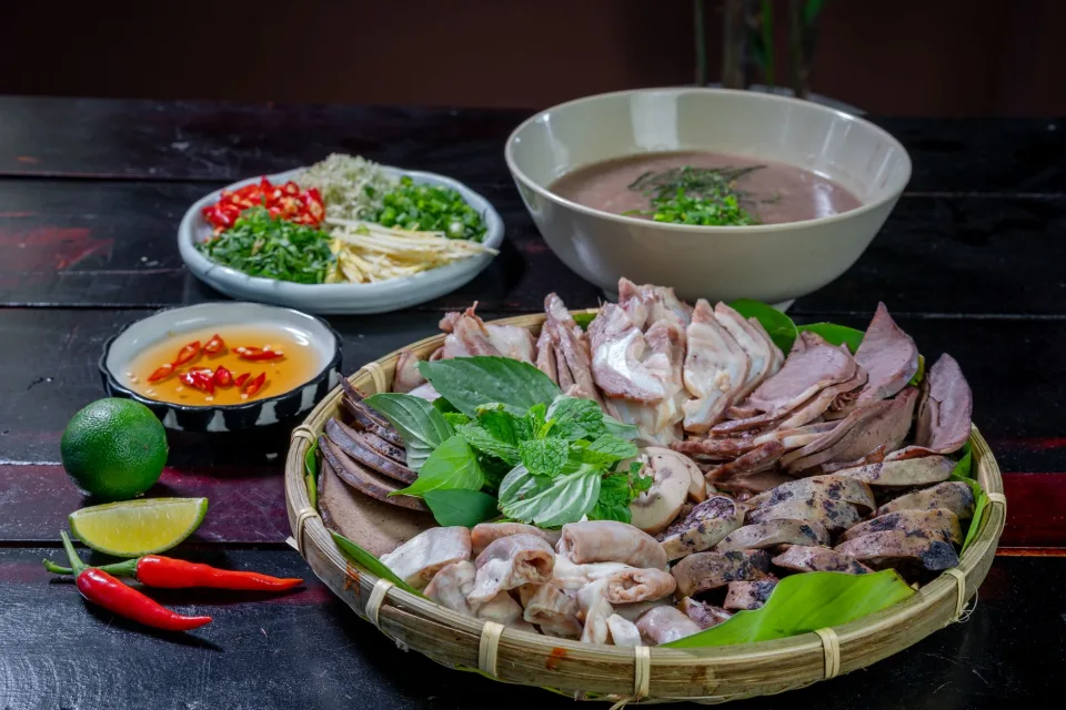 Đồ uống kèm cho bàn làm việc